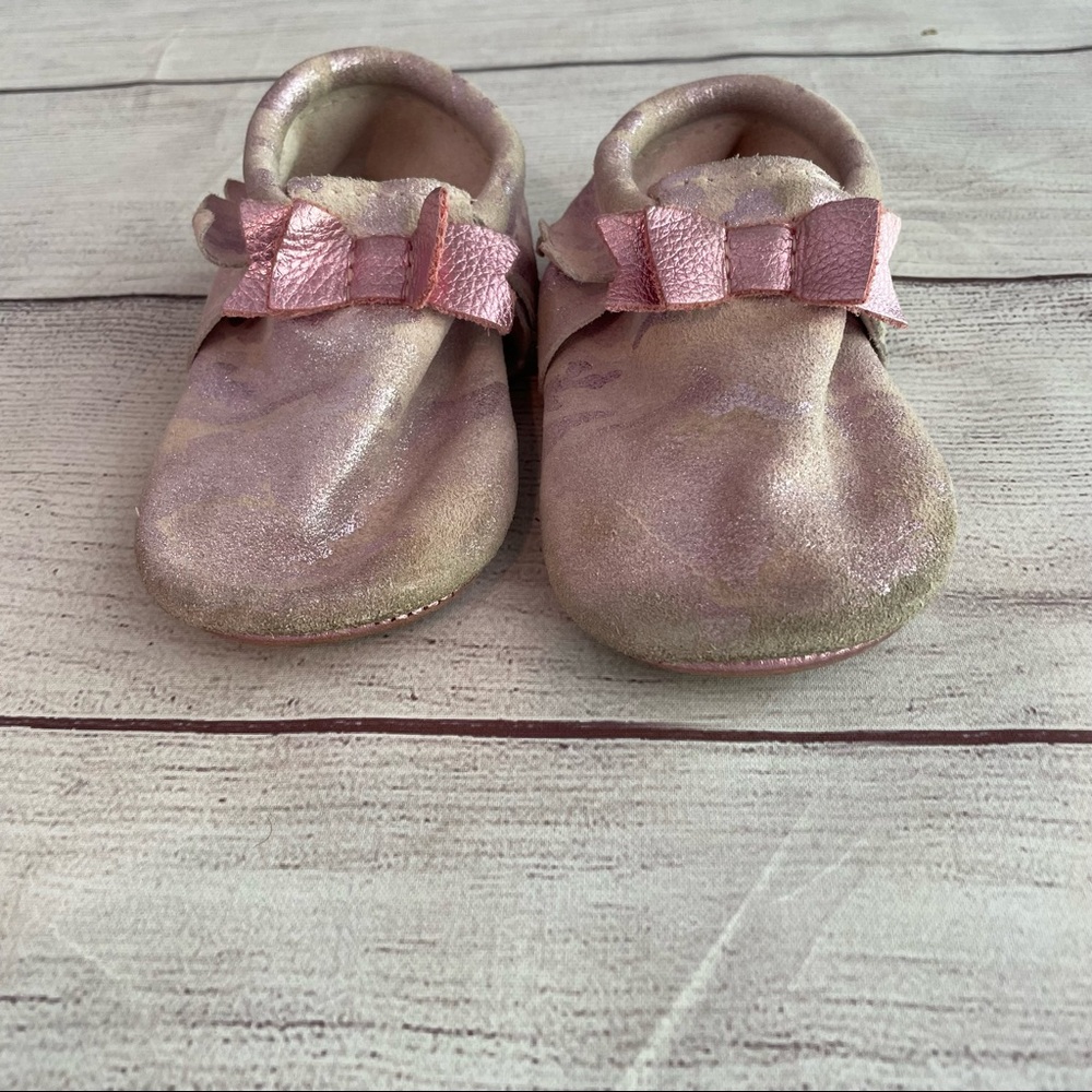 Freshly Picked Pink Suede Camo Hard Soled Bow Mocs